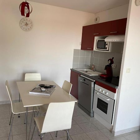Appartement 4 Pers - Terrasse - Vue Mer - Proche Plage Saint-Pierre-la-Mer  المظهر الخارجي الصورة